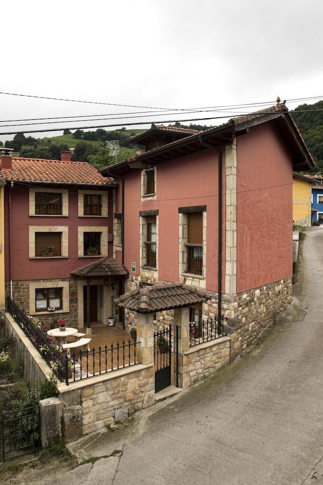 Apartamentos La Regoria Аренас-де-Кабралес Экстерьер фото